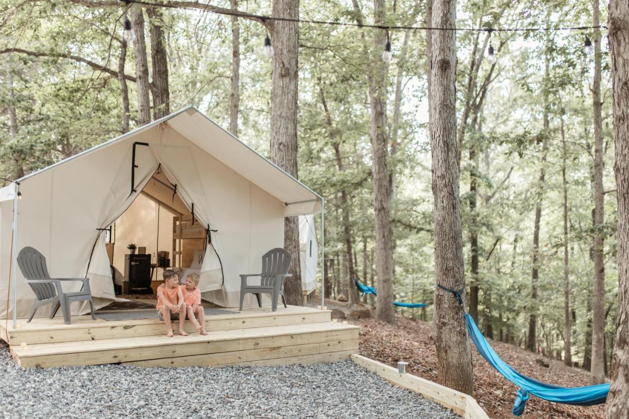 Luxury tent Timberline Glamping At Amicalola Falls